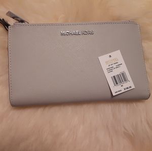 Michael kors jet set wristlet wallet in aluminium